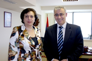 Minister Hranush Hakobian with Hrach Kalsahakian