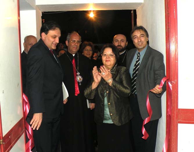 Opening of the painting exhibition in Cairo