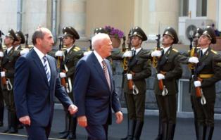 Greek President Karolos Papoulias concludes visit to Armenia